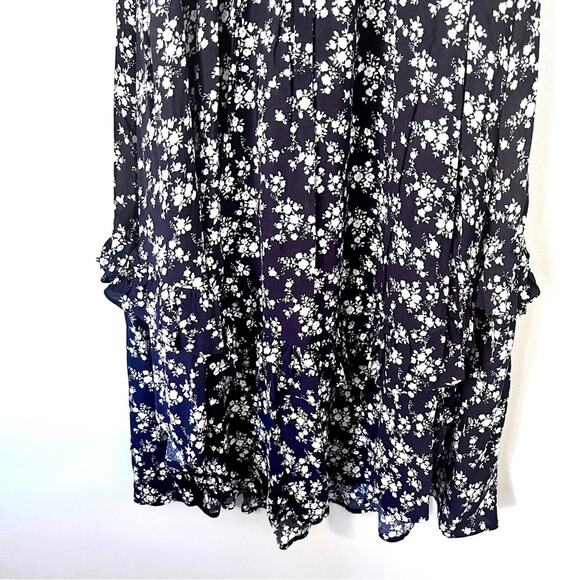 Calista Anthropologie Navy Blue Ditsy Floral Print Tiered Dress size Small - Picture 8 of 14
